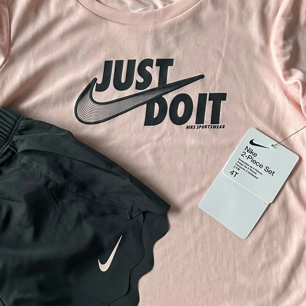 Nike Girls Dri-FIT 2 Piece Outfit Size 4T New With Tags Top Shorts Peach Gray